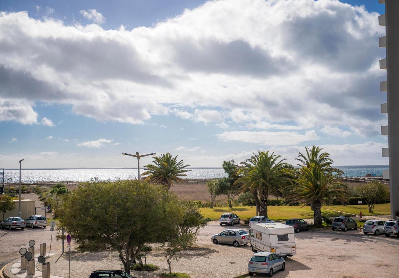 A28 - The Sea Wink Studio Apartment อัลวอร์ ภายนอก รูปภาพ